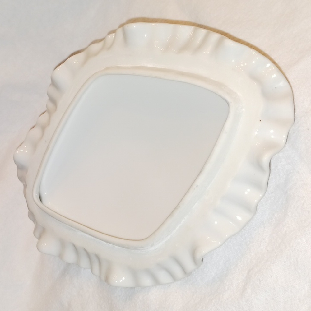 Moss Rose Ruffled Trinket Box - Picture 4 of 11